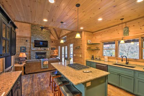 Trout-N-About Riverfront Cabin with Furnished Deck - image 9