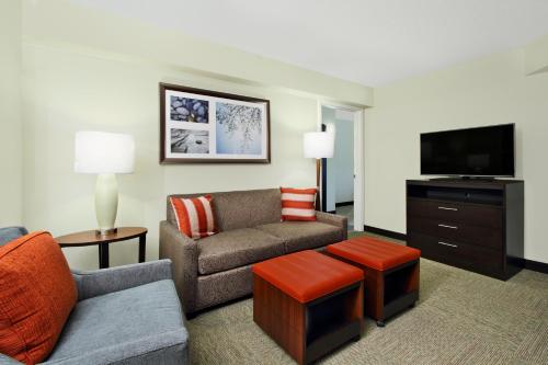 Staybridge Suites Tysons - McLean, an IHG Hotel