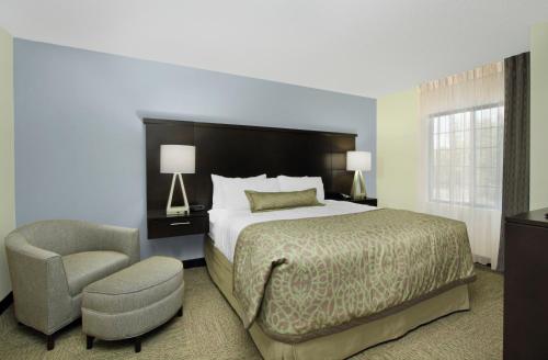 Staybridge Suites Tysons - McLean, an IHG Hotel