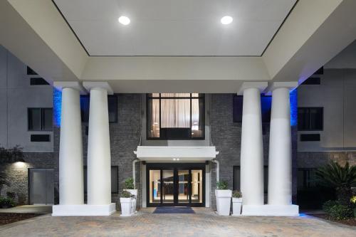 Holiday Inn Express Hotel & Suites Pensacola-West Navy Base, an IHG Hotel