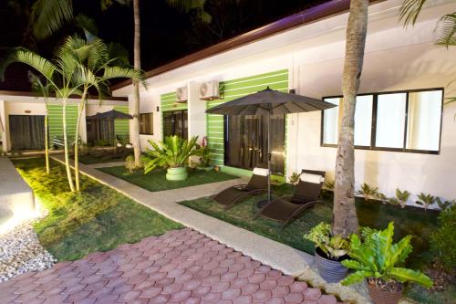 room detail thumbnail 1