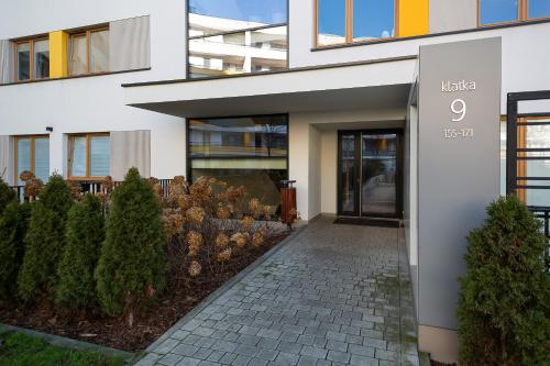 Apartment Warsaw Żoliborz by Renters - image 14