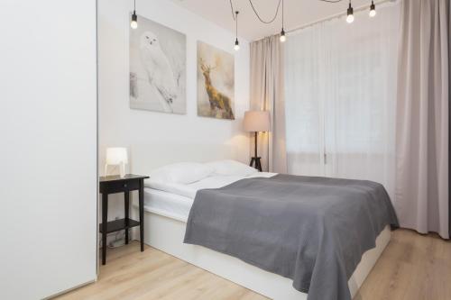 Apartment Warsaw Żoliborz by Renters - image 10