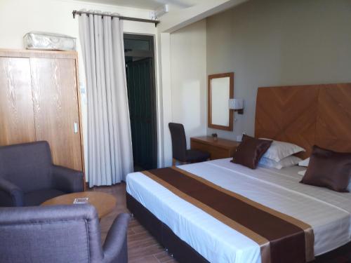 The Monalysa Suites & Residence