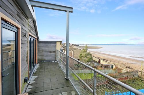 Musselburgh - Stylish 3 bed with Stunning Sea Views
