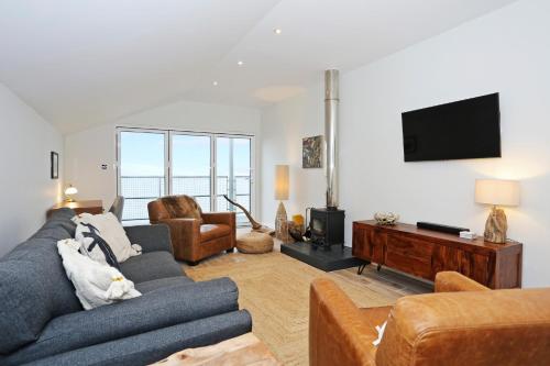 Musselburgh - Stylish 3 bed with Stunning Sea Views