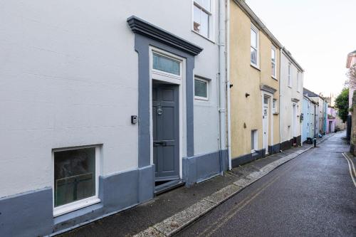 Central Dartmouth Townhouse