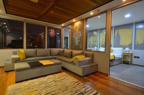 Ünver Galata Apart, Istanbul