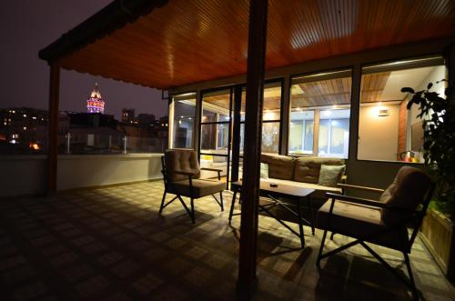 Ünver Galata Apart - image 2