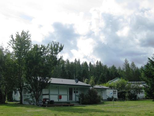 Alpine Holiday Apartments & Campground