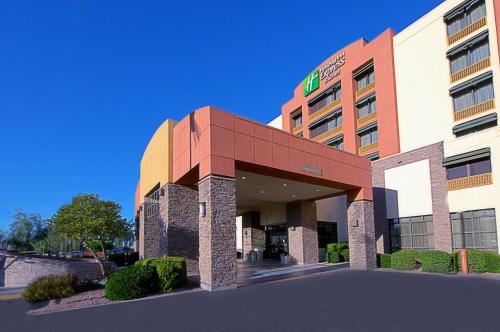 Exterior view, Holiday Inn Express Hotel & Suites Tempe  Hotel in Tempe South