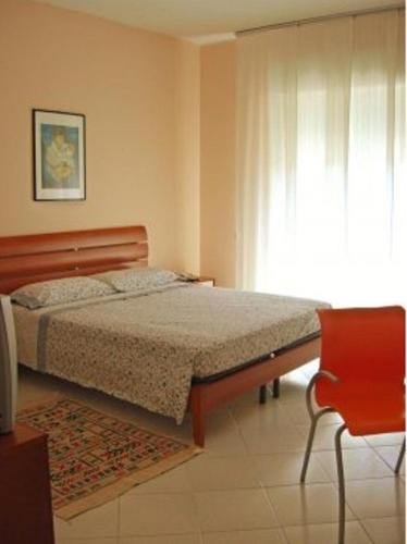 Costapicca Set in a prime location of Alcamo, Costapicca puts everything the city has to offer just outside your doorstep. Both business travelers and tourists can enjoy the hotels facilities and services. All 