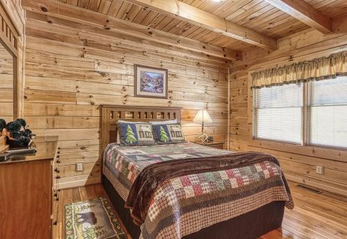 Cozy Getaway New Listing - image 2