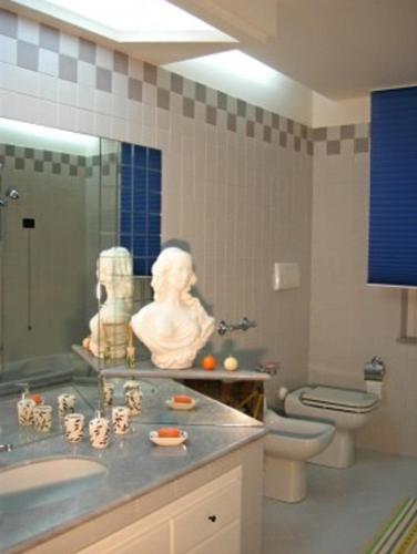 Costapicca Set in a prime location of Alcamo, Costapicca puts everything the city has to offer just outside your doorstep. Both business travelers and tourists can enjoy the hotels facilities and services. All 