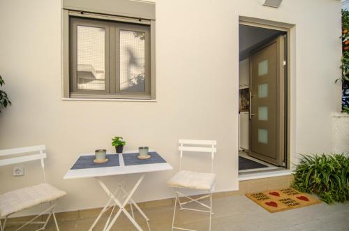 Antigonis Garden House 3