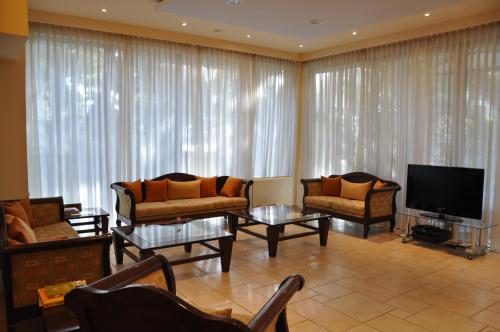 Hotel Chris - image 10