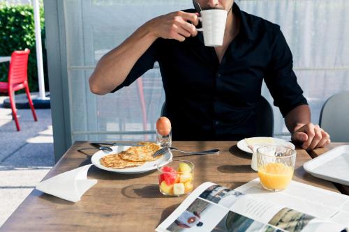 カンパニール リヨン エスト ブロン ユーロエキスポ