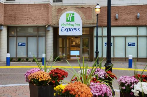 Holiday Inn Express Toronto Downtown