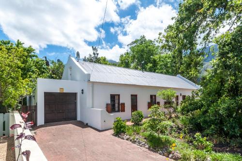 Išorė, GreyCot in Greitonas