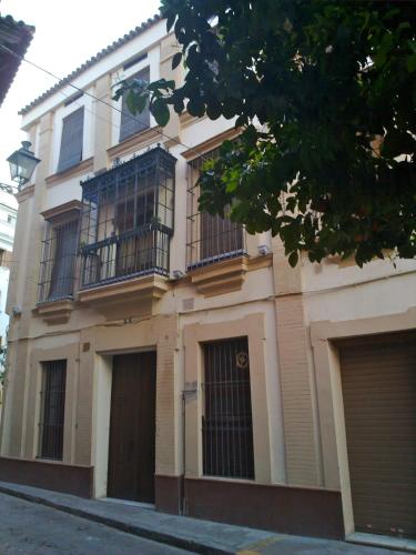 Apartamentos Altamira - Tap to explore photos