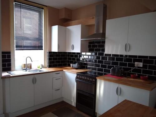 Lovely Lion, Headingley, West Yorkshire