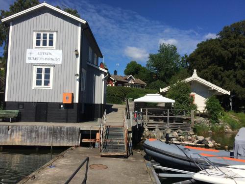 Vista exterior, Vandrarhemmet Lotsen in Trosa