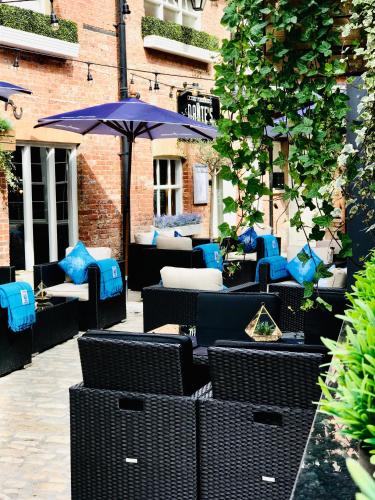 A szálláshely kívülről, The White Hart Rooms in Retford