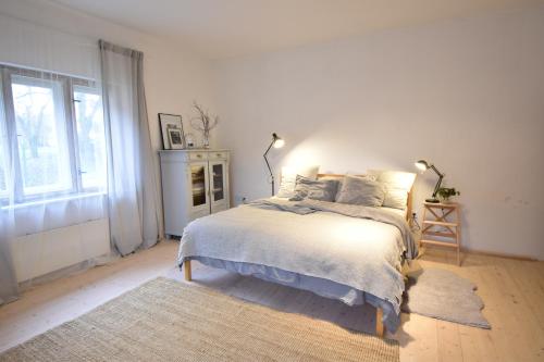 Roubenka Na Hrádku - Český ráj (Roubenka Na Hradku - Cesky raj) in เวเซซ