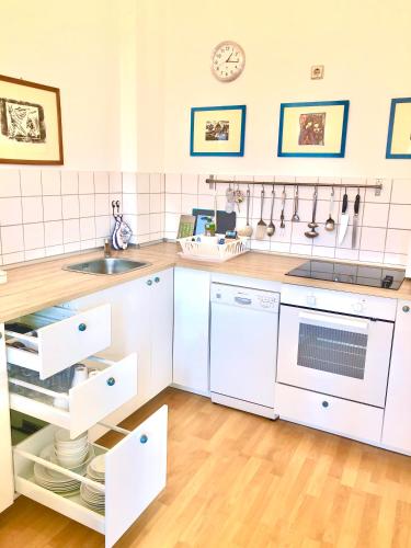 Alaune Blue Apartment (1-2 Bedrooms)