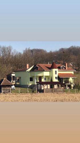 Holiday Home Rodjak sa sela - image 6