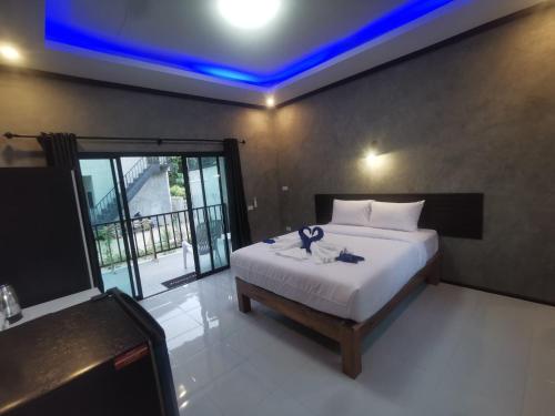 BAAN CHAINARONG