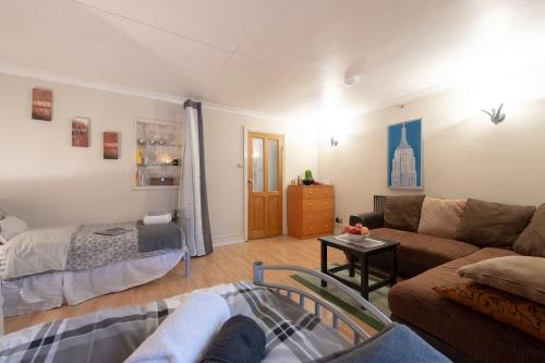 Oasis 77, Londýn (fotografie 3)