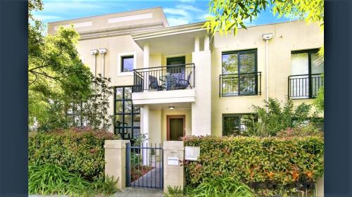Balcony/terrace, Campbelltown Most Sought After Park Central Home in Campbelltown