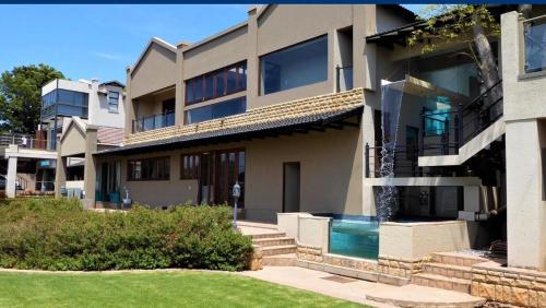 inn on mars – khách sạn tại Waterkloof