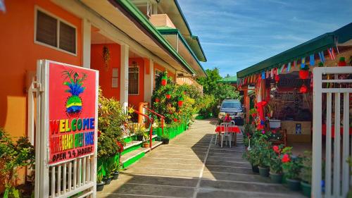 WHITE BEACH GUEST HOUSE, Puerto Galera