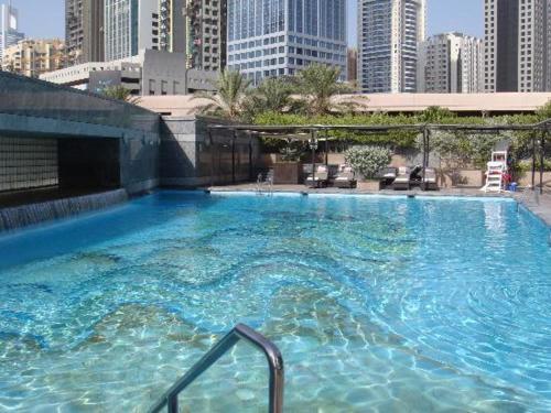 Signature Holiday Homes - Luxurious Studio Apartment Matrix Tower