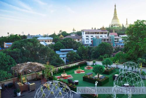 

Merchant Art Residence