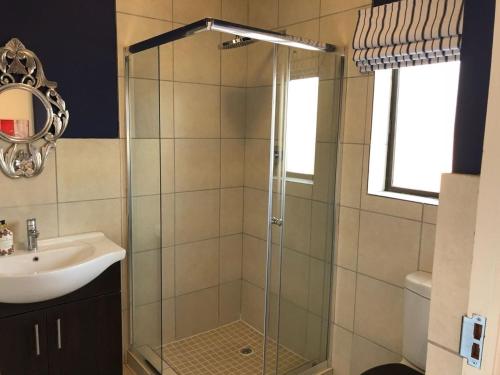 Giant's View Village Giant's View Village