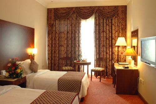 Regent Palace Hotel, Дубай (фото 11)