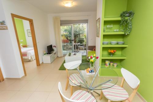 Standard Apartment with Terrace (2 adults) room in Apartamentos El Palmeral de Madaria