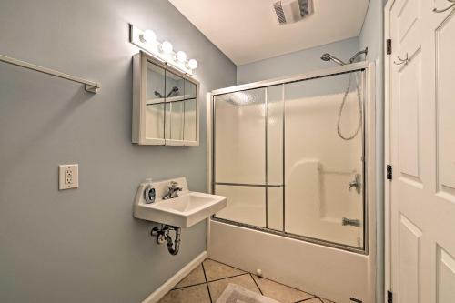 Wildwood Condo Steps to Beach and Boardwalk! - image 7