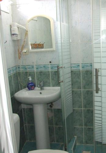 2 double beds