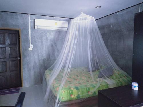 Guestroom, Four Four Nine Seven 4497 Home Stay in Chaiya