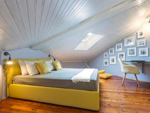  Relaxed Attic in the Old Town in Pula