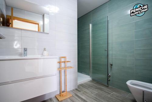 Peniche Surf Camp luxurious Two & Three Room Apartments - image 11