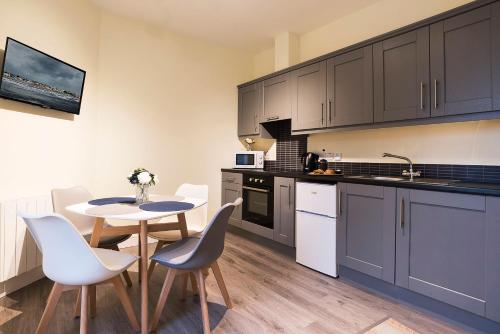 Blue Door Apartments 3