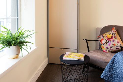 Blue Door Apartments 4