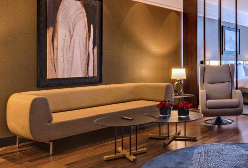 241322502 Radisson Blu Leogrand Hotel