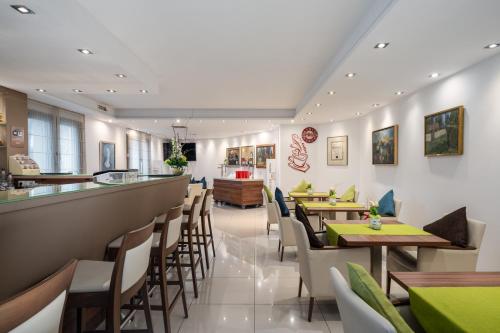 Bar/lounge, Bukkos Hotel & Spa in Szigetmonostor