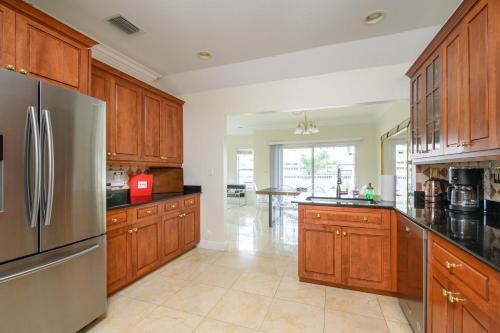 4331 W Tradewinds Ave Duplex Unit A - image 8